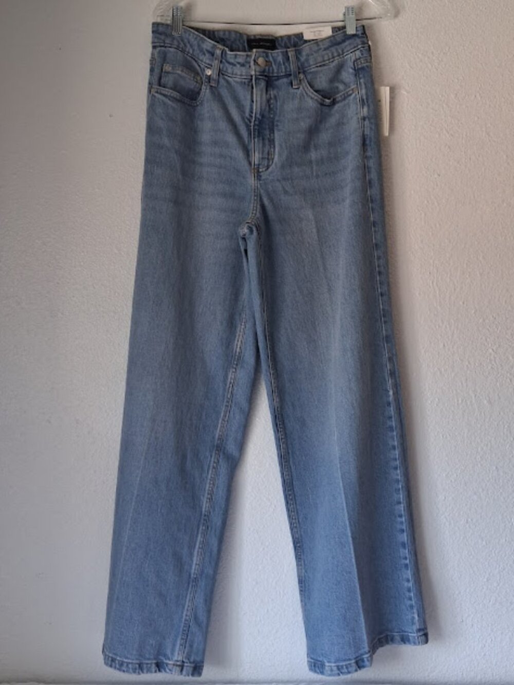 Free Assembly women's size 8 lightwash Jeans